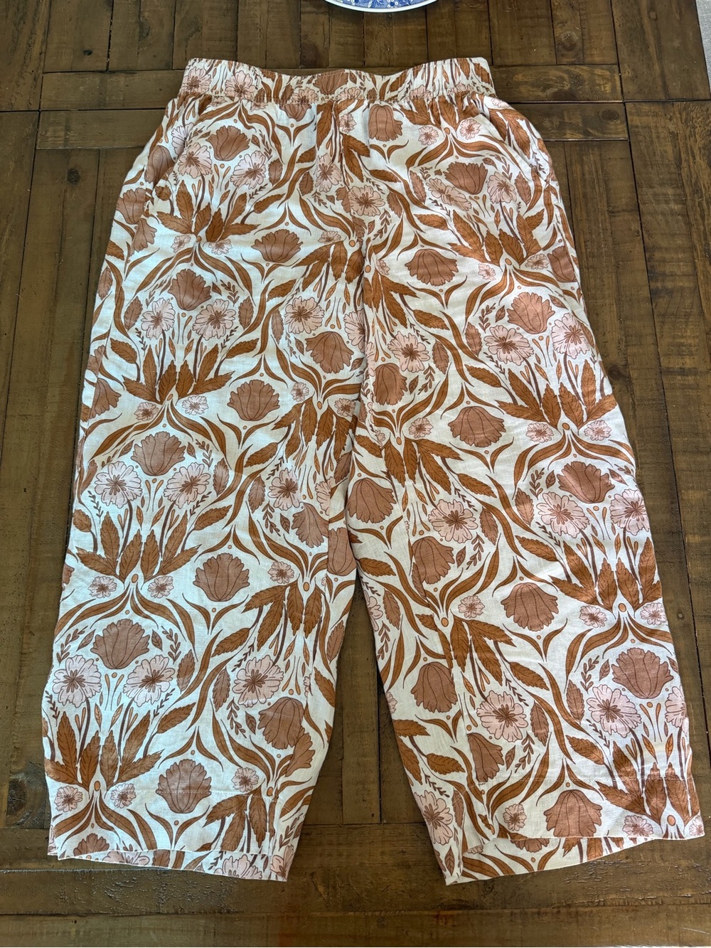 Rachel Zoe Kids Floral Print Shorts in Rust and White
